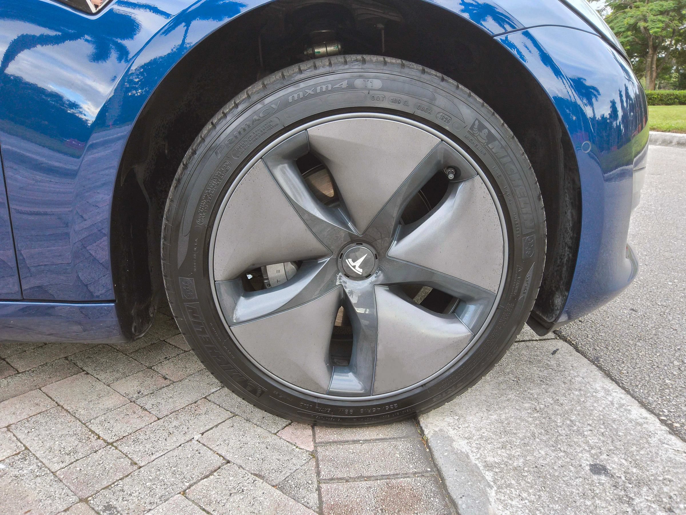 Used 2018 Tesla Model 3 Long Range RWD image 43