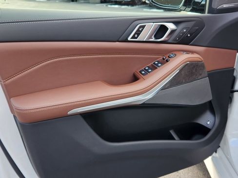 New 2026 BMW X5 xDrive50e AWD/4WD image 8
