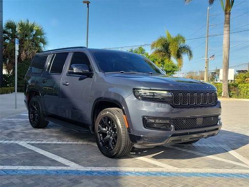 Used 2024 Jeep Wagoneer Series II image 7