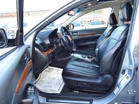 Used 2013 Subaru Outback 2.5i Limited w/ Moonroof Pkg image 11
