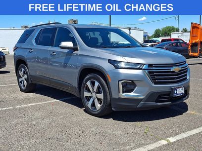Used 2023 Chevrolet Traverse LT w/ LT Premium Package