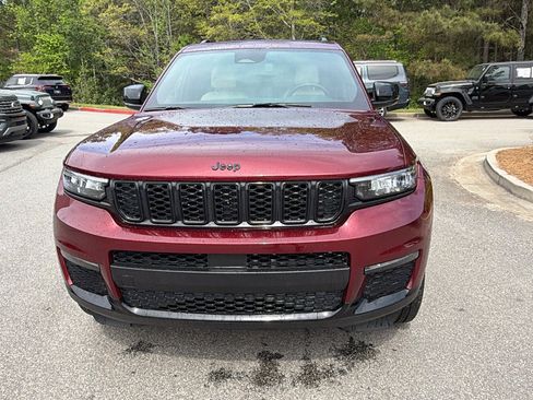 Used 2024 Jeep Grand Cherokee L Limited w/ Black Appearance Package image 3