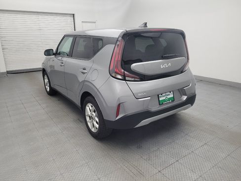 Used 2023 Kia Soul LX w/ Option Group 015 FWD image 5