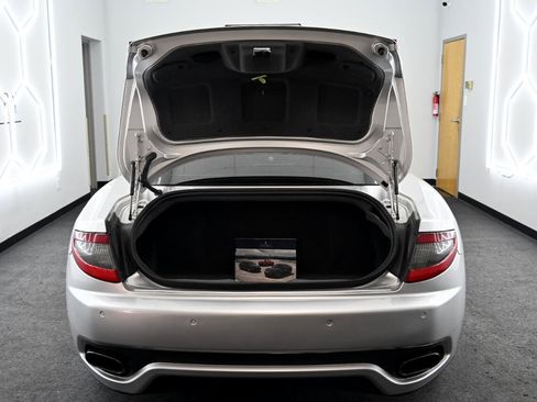 Used 2014 Maserati GranTurismo Sport image 38