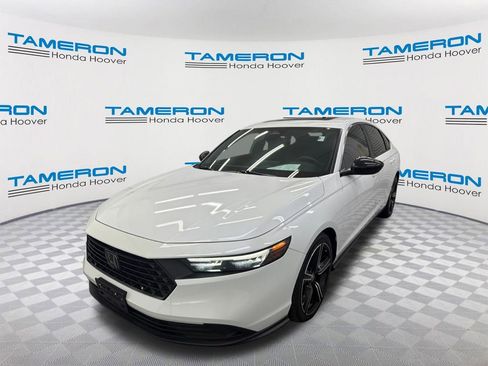 Used 2023 Honda Accord Sport image 1