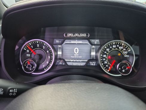 Used 2019 RAM 1500 Laramie AWD/4WD image 22