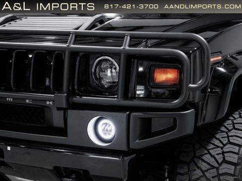 Used 2009 HUMMER H2 4WD 4dr SUT image 25