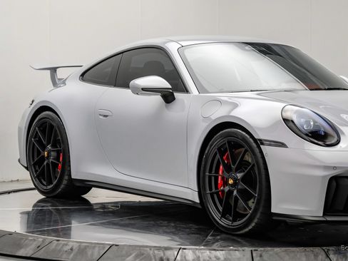 Used 2026 Porsche 911 Carrera GTS RWD image 31