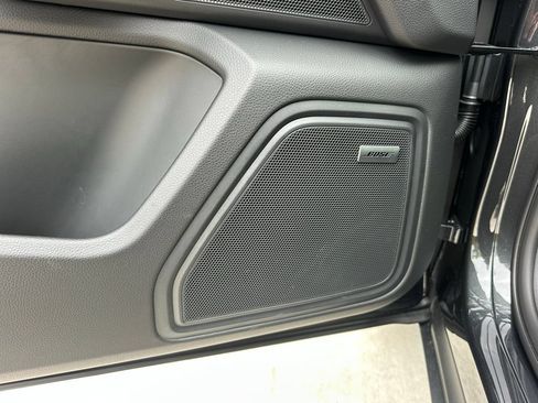 Used 2026 Porsche Macan AWD/4WD image 22