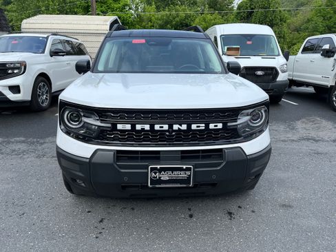 Used 2025 Ford Bronco Sport Outer Banks w/ Outer Banks Tech Package+ AWD/4WD image 3