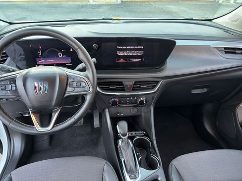 Used 2025 Buick Encore GX Preferred image 27