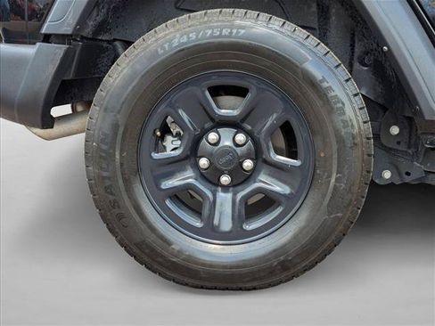 Used 2024 Jeep Wrangler Unlimited Sport AWD/4WD image 23