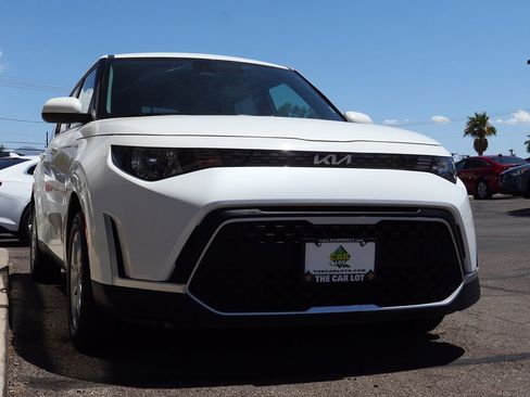 Used 2023 Kia Soul LX w/ Option Group 015 image 18