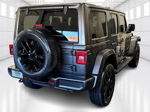 Used 2021 Jeep Wrangler Unlimited Sahara image 5