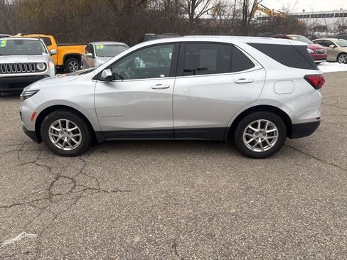 Used 2022 Chevrolet Equinox LT image 13