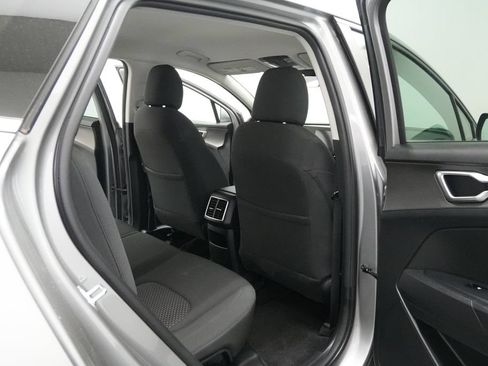 Used 2023 Kia Sportage LX AWD/4WD image 23