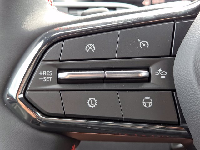New 2027 Chevrolet Traverse RS w/ LPO, Floor Liner Package AWD/4WD image 38