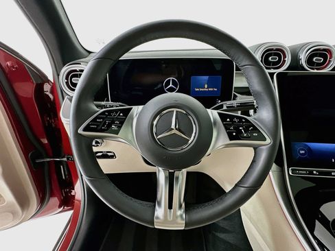 Used 2026 Mercedes-Benz GLC 300 image 12