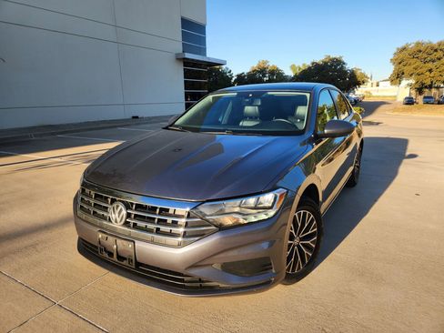 Used 2020 Volkswagen Jetta SE image 3