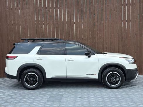 Used 2024 Nissan Pathfinder Rock Creek AWD/4WD image 14