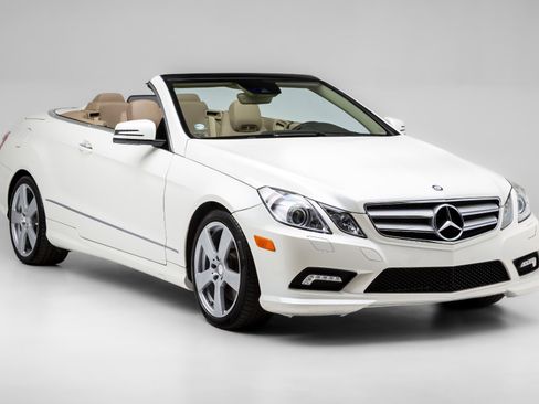 Used 2011 Mercedes-Benz E 550 Cabriolet image 1
