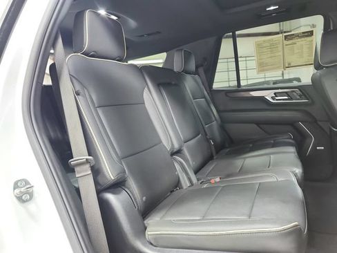 Used 2025 GMC Yukon Elevation RWD image 42