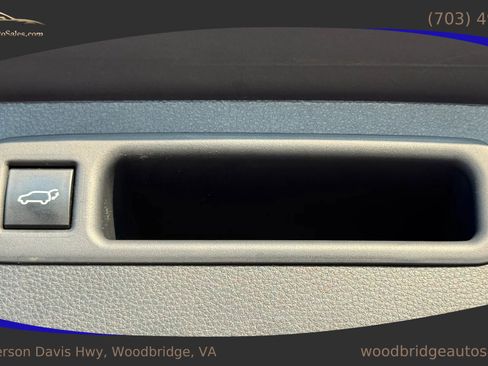 Used 2021 Toyota Highlander LE image 36