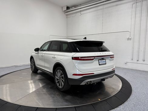 Used 2024 Lincoln Corsair AWD w/ Equipment Group 102A image 5