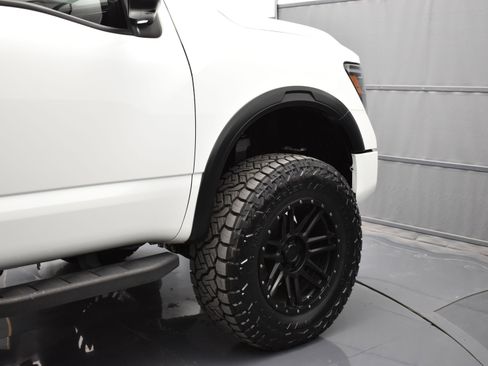 Used 2023 Nissan Titan PRO-4X w/ Pro-4x Convenience Package image 46