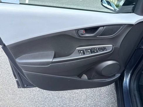 Used 2019 Hyundai Kona SE AWD/4WD image 18