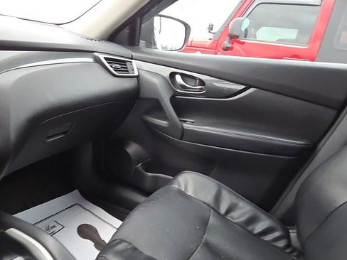 Used 2016 Nissan Rogue SL w/ SL Premium Package image 19