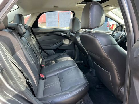 Used 2012 Ford Focus SEL FWD image 21