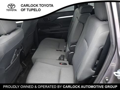 Used 2019 Toyota Highlander LE FWD image 26