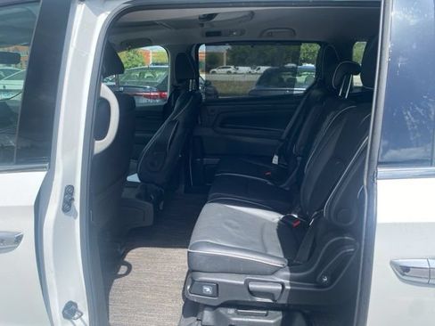 Used 2022 Honda Odyssey Elite image 9