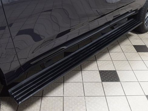 Used 2023 Cadillac Escalade Sport Platinum image 31