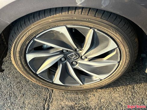 Used 2020 Honda Insight Touring image 8