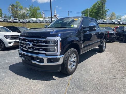 Certified 2024 Ford F250 Lariat w/ Chrome Package image 4