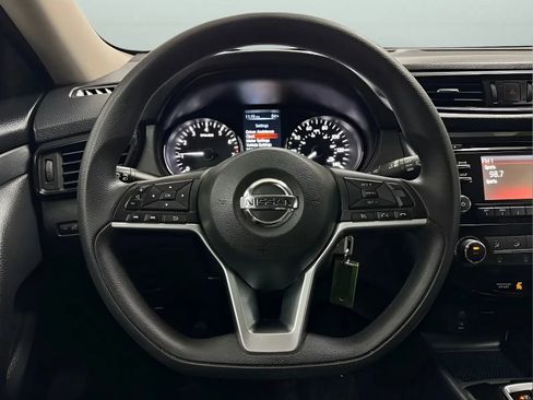 Used 2017 Nissan Rogue S FWD image 17