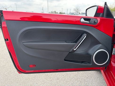 Used 2018 Volkswagen Beetle 2.0T S image 23