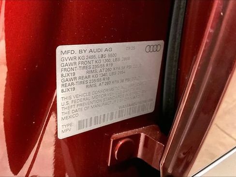 Certified 2025 Audi Q5 Premium Plus w/ Premium Plus AWD/4WD image 35