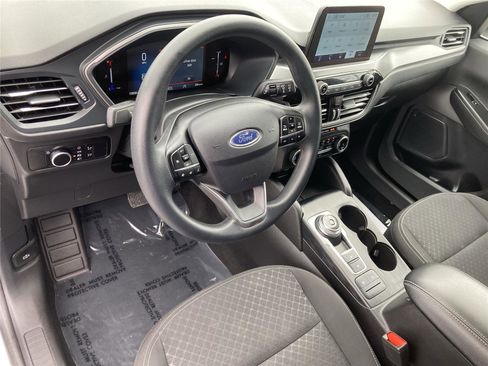 Used 2025 Ford Escape Active image 10