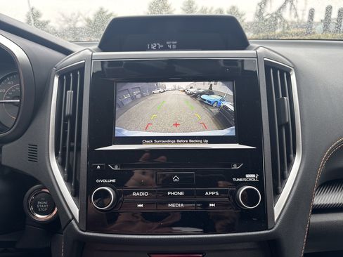 Used 2023 Subaru Crosstrek 2.0i Premium image 3