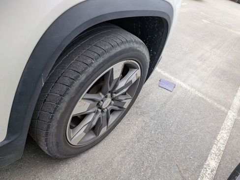 Used 2018 GMC Acadia SLT image 12