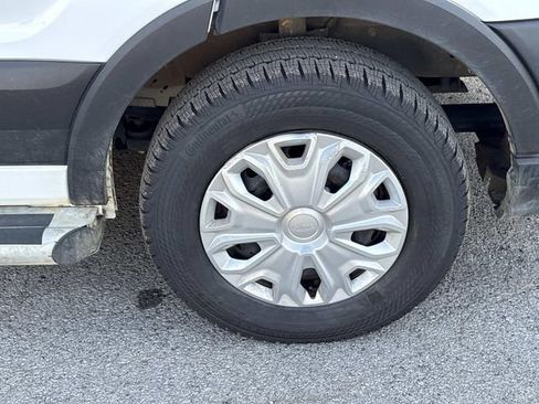 Used 2025 Ford Transit 250 Low Roof w/ Exterior Upgrade Package RWD image 9