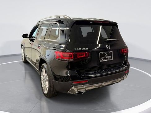 Used 2023 Mercedes-Benz GLB 250 4MATIC image 6