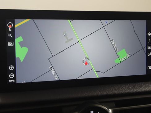 Used 2023 Lexus IS 350 F Sport image 9