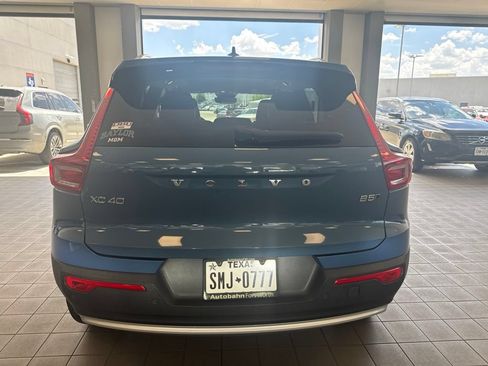 Used 2023 Volvo XC40 B5 Ultimate w/ Protection Package AWD/4WD image 4