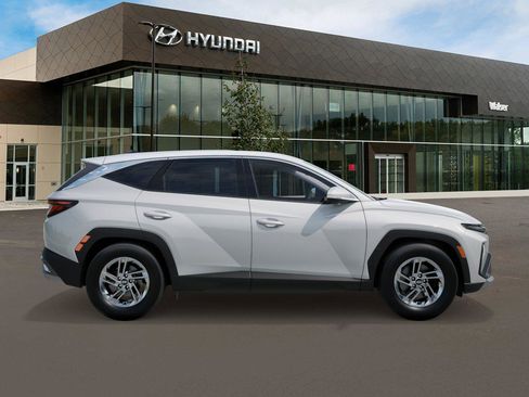 New 2026 Hyundai Tucson SE AWD/4WD image 8