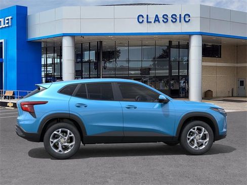 New 2026 Chevrolet Trax LS FWD image 5