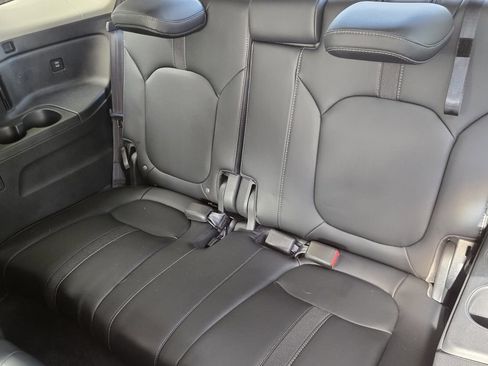 Used 2025 Honda Pilot EX-L image 14